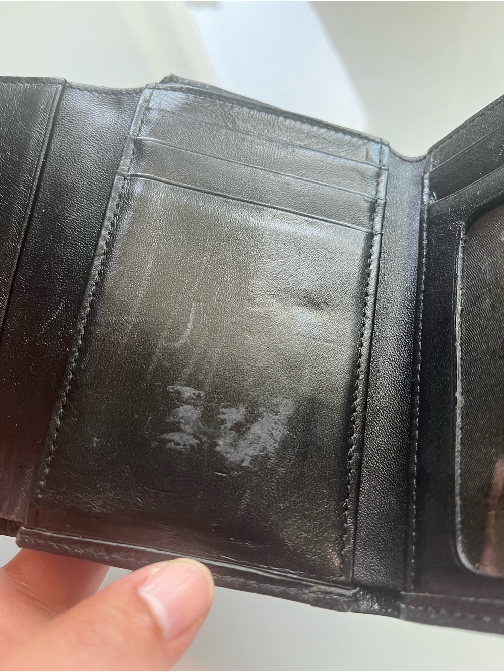 MCM VINTAGE BLACK LEATHER TRIFOLD WALLET - Picture 12 of 14